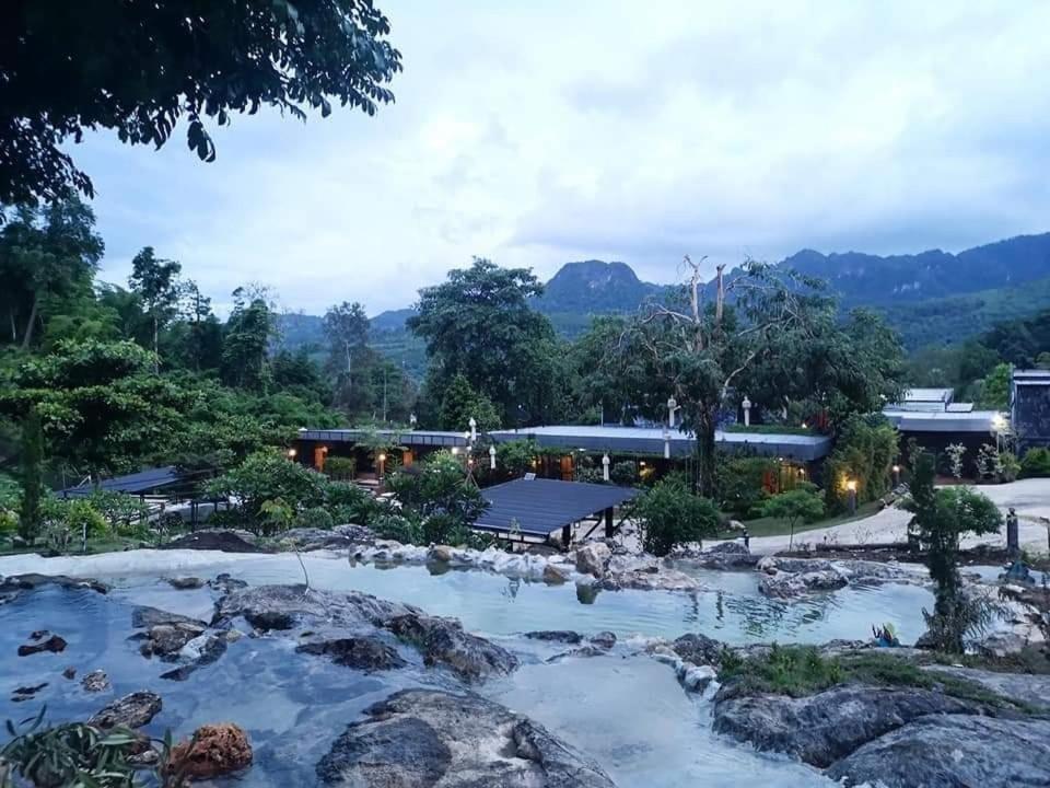 Keeree Loft Resort Thong Pha Phum Esterno foto