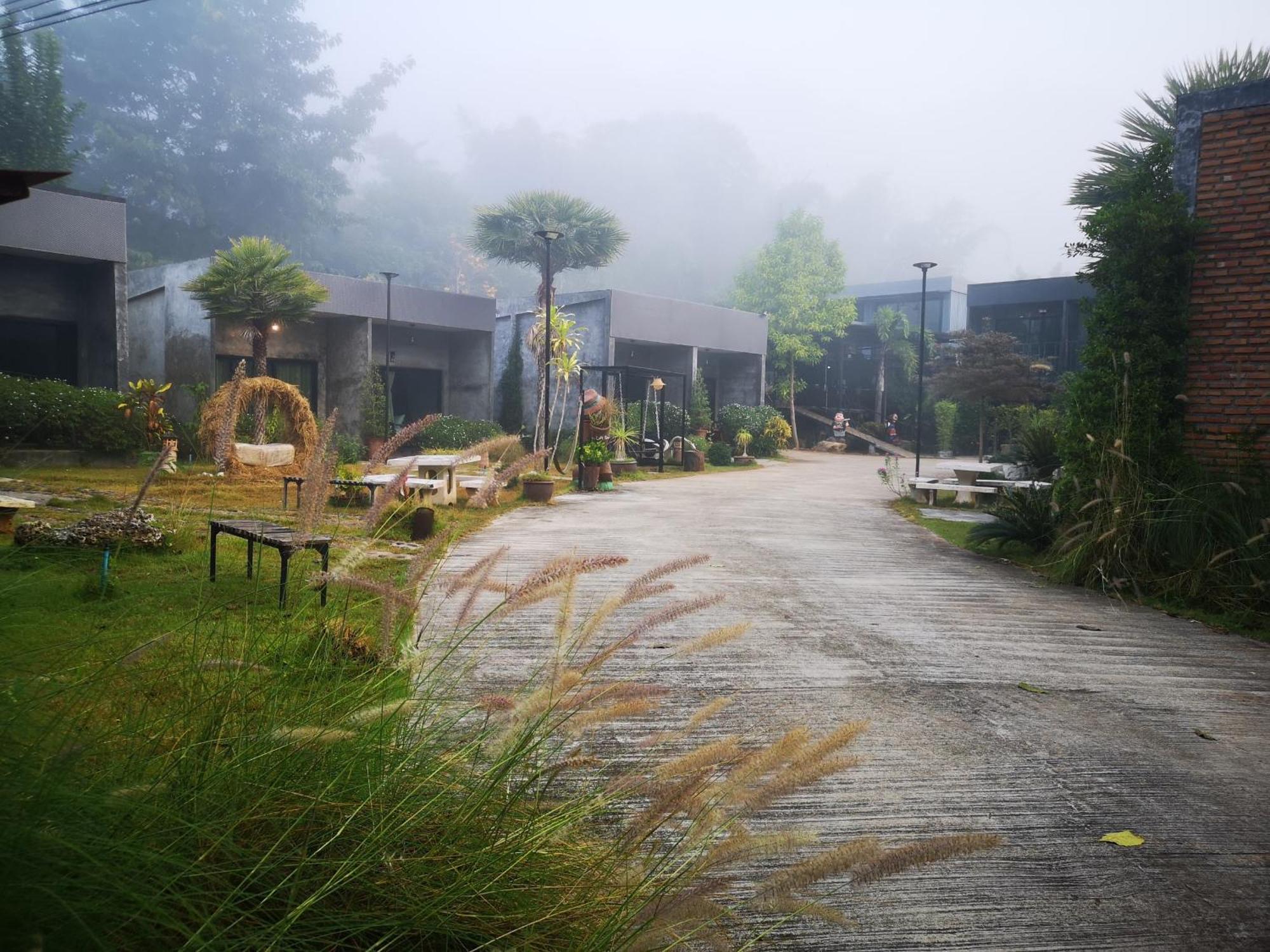 Keeree Loft Resort Thong Pha Phum Esterno foto