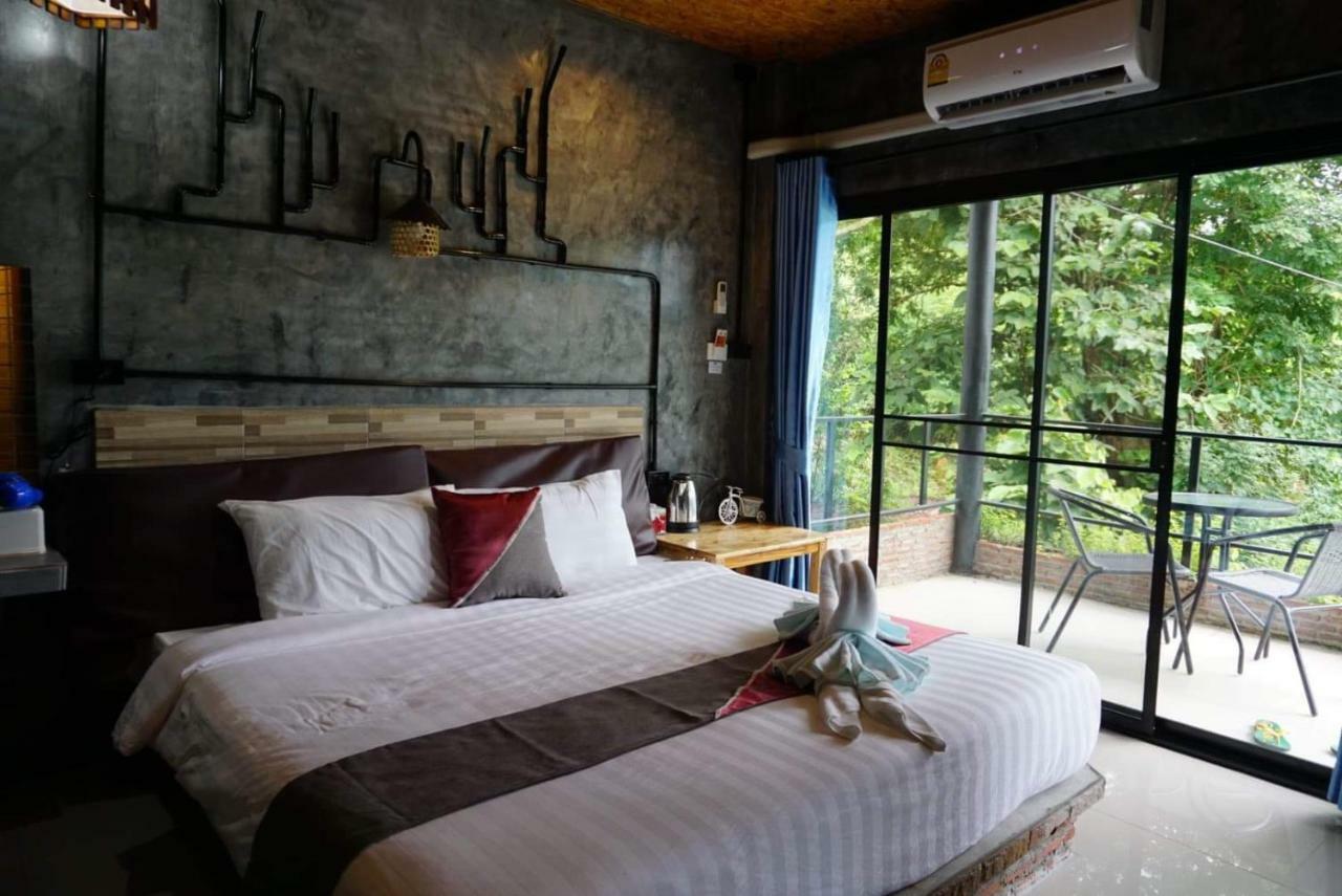Keeree Loft Resort Thong Pha Phum Esterno foto