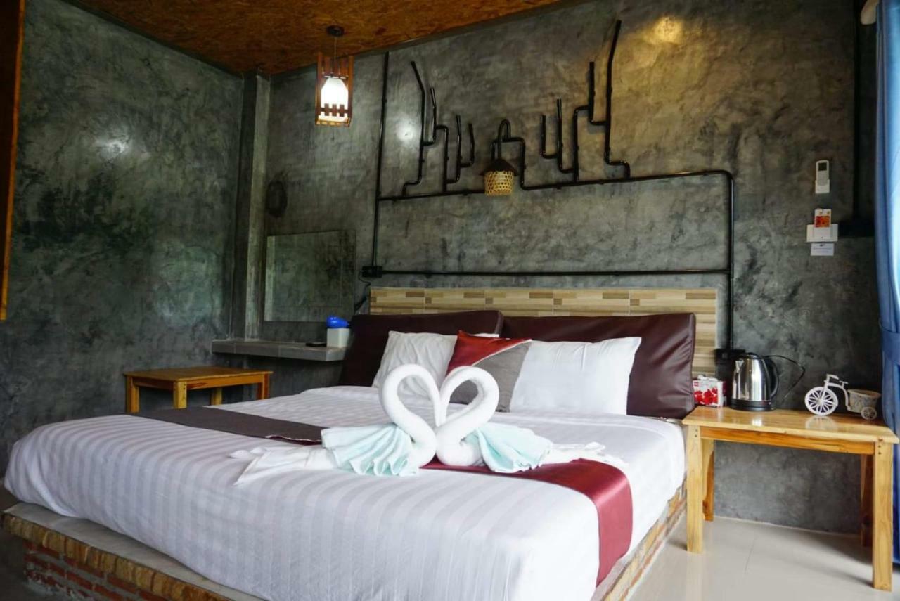 Keeree Loft Resort Thong Pha Phum Esterno foto